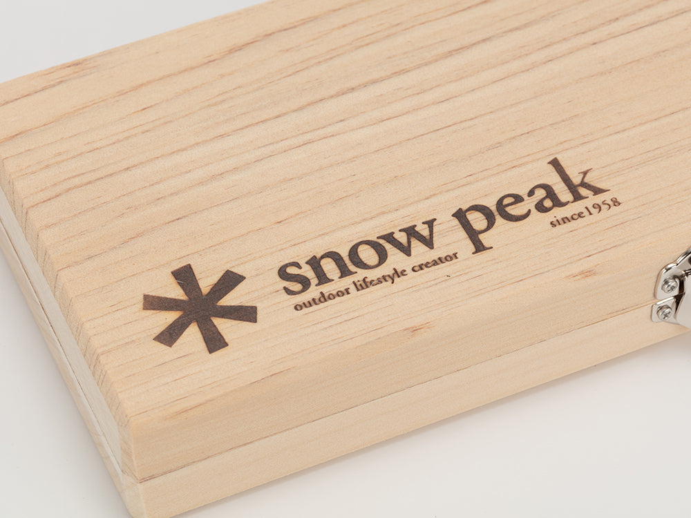 Snow Peak CS-207 Cutting Board M Size 砧板連刀具套裝